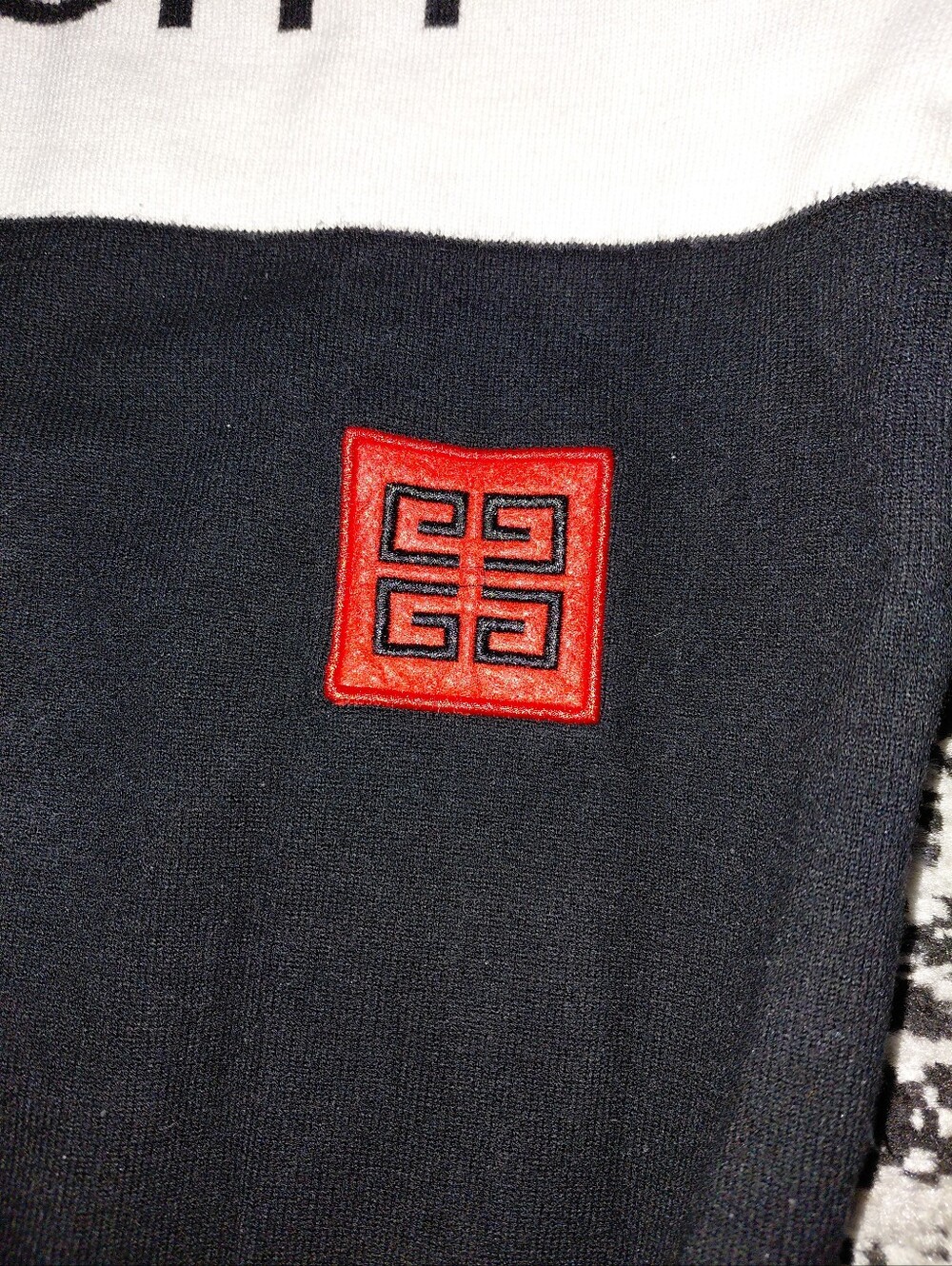 Givenchy Paris 4G Logo Colorblock Streetwesr Sweater L Black White Luxury - Picture 7 of 11